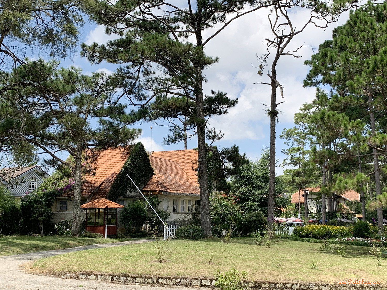 Đất Biệt Thự An Bình, Phường 3, thuộc khu vực trung tâm Thành Phố Đà Lạt, thích hợp nghĩ dưỡng, an cư, khách sạn, Giá tốt đầu tư chỉ 10 tỷ.