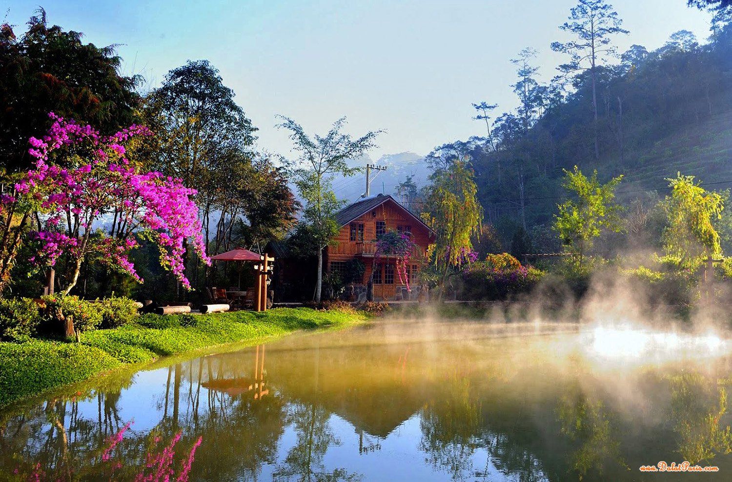 Đất xây biệt thự view đẹp đường 3 tháng 4, gần 1000m2 ngay trung tâm Thành phố Đà Lạt, gần Dinh II Bảo Đại, gần Hồ Xuân Hương. Giá tốt chỉ 50 tỷ